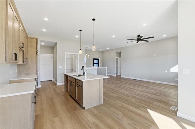 4995 COUNCIL POINTE Road, Council Bluffs, IA 51501