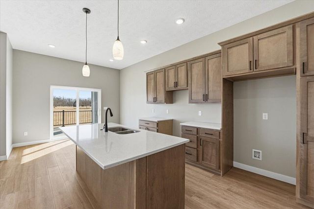 4995 COUNCIL POINTE Road, Council Bluffs, IA 51501