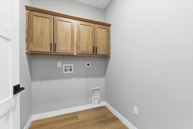 4995 COUNCIL POINTE Road, Council Bluffs, IA 51501