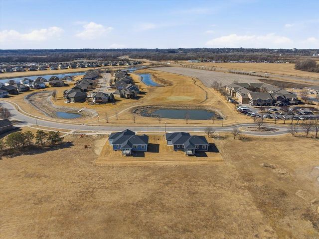 4995 COUNCIL POINTE Road, Council Bluffs, IA 51501