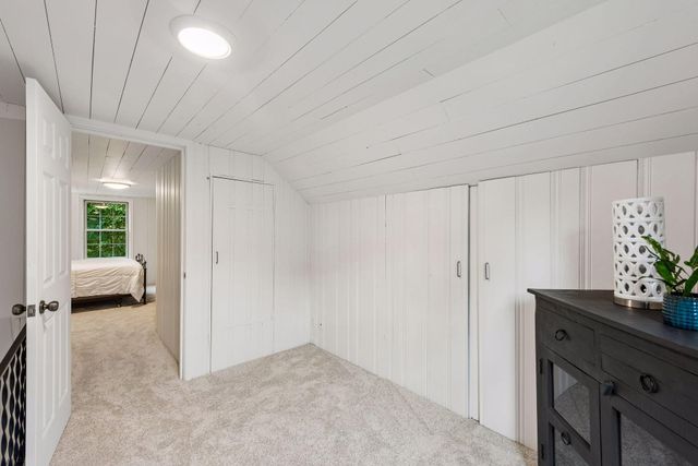 4000 Abbott Avenue S, Minneapolis, MN 55410
