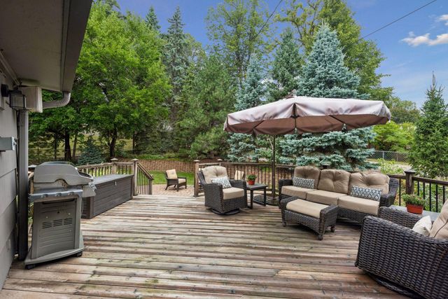 4000 Abbott Avenue S, Minneapolis, MN 55410