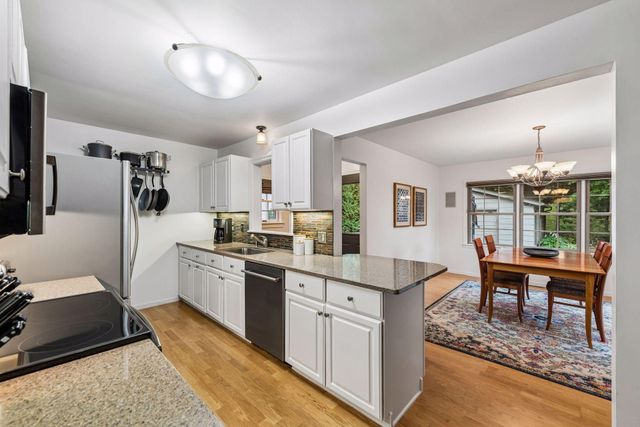 4000 Abbott Avenue S, Minneapolis, MN 55410