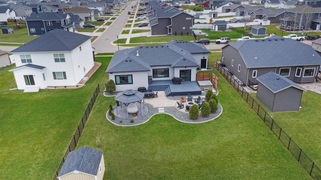 2276 14th Street W, West Fargo, ND 58078