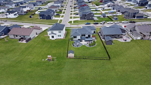2276 14th Street W, West Fargo, ND 58078
