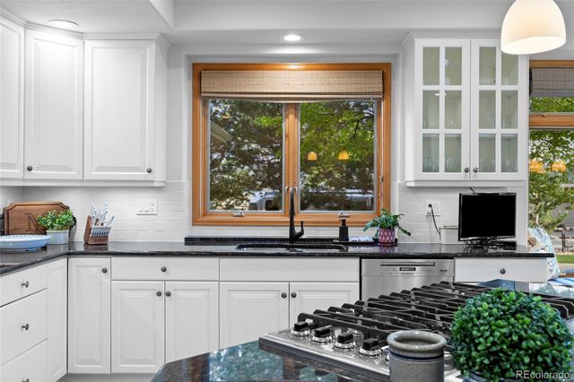 5355 Highlands Drive, Longmont, CO 80503