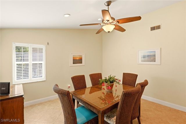 142 Old Tamiami TRL, Naples, FL 34110