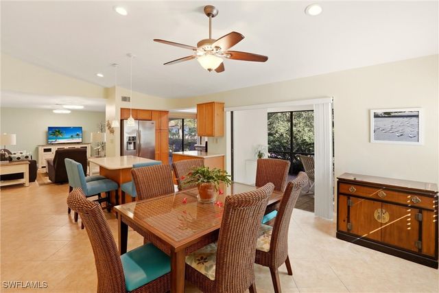 142 Old Tamiami TRL, Naples, FL 34110