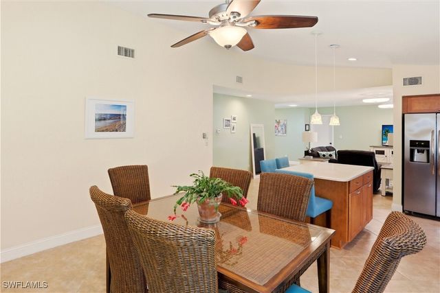 142 Old Tamiami TRL, Naples, FL 34110