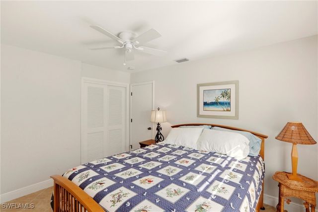 142 Old Tamiami TRL, Naples, FL 34110