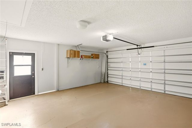 142 Old Tamiami TRL, Naples, FL 34110