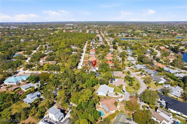 142 Old Tamiami TRL, Naples, FL 34110