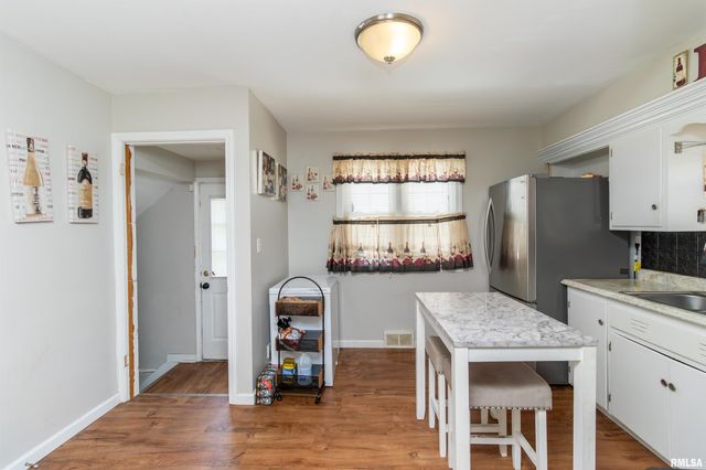 3119 N SHERWOOD Avenue, Peoria, IL 61604