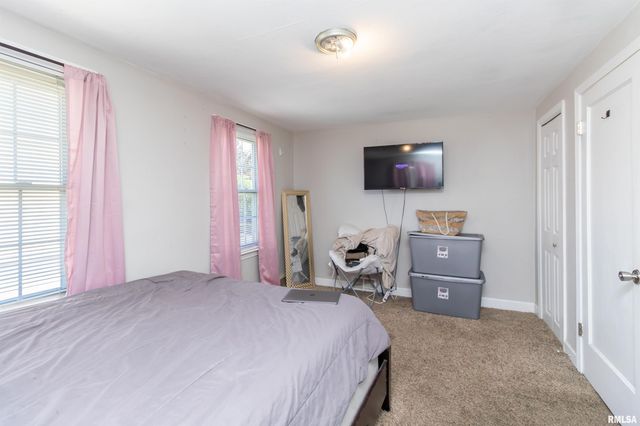 3119 N SHERWOOD Avenue, Peoria, IL 61604
