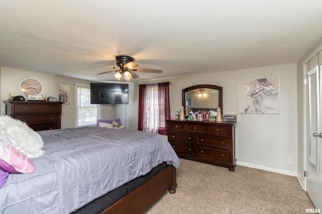 3119 N SHERWOOD Avenue, Peoria, IL 61604