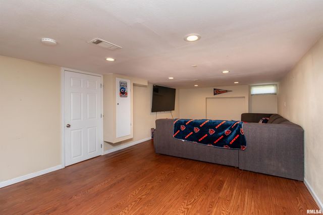 3119 N SHERWOOD Avenue, Peoria, IL 61604