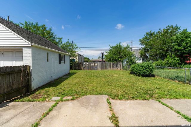 3119 N SHERWOOD Avenue, Peoria, IL 61604