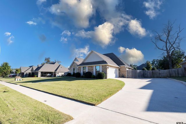 4239 Chapel Ridge, Tyler, TX 75707