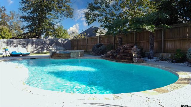 4239 Chapel Ridge, Tyler, TX 75707