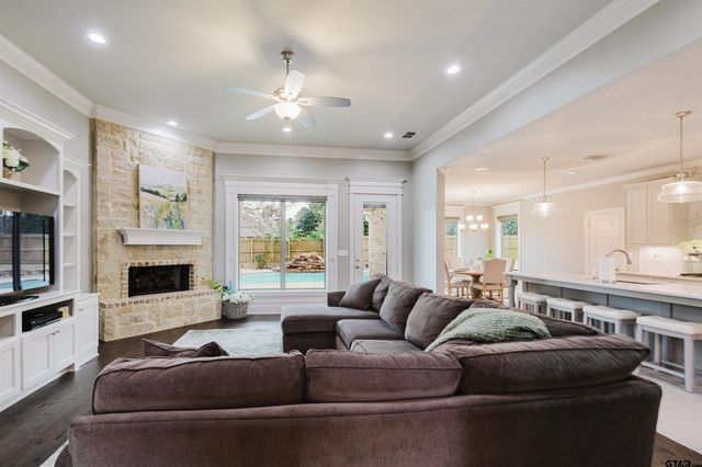 4239 Chapel Ridge, Tyler, TX 75707