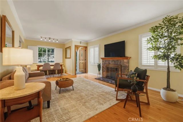 309 S Prospect Avenue, Redondo Beach, CA 90277