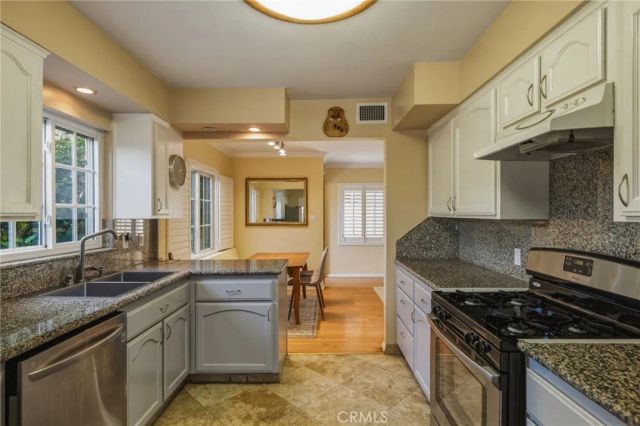 309 S Prospect Avenue, Redondo Beach, CA 90277