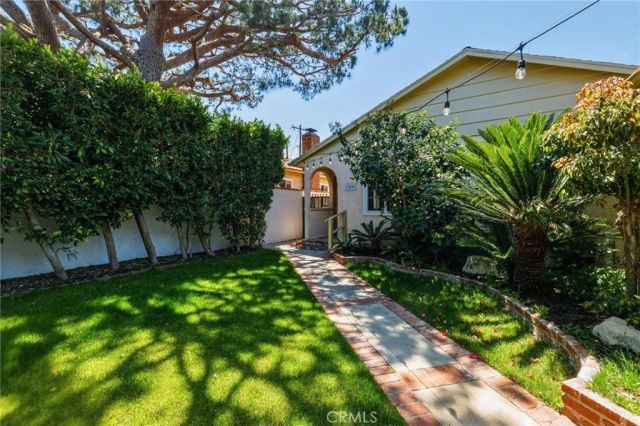 309 S Prospect Avenue, Redondo Beach, CA 90277
