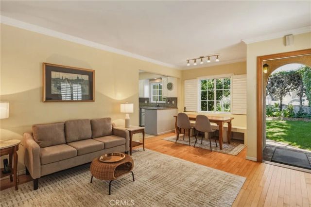 309 S Prospect Avenue, Redondo Beach, CA 90277