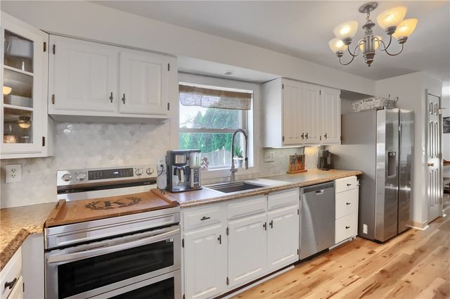 128 Mccaslin Rd, Scott Twp, PA 16101