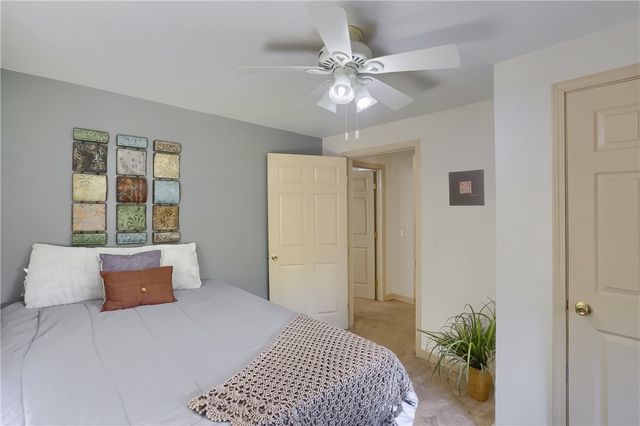 128 Mccaslin Rd, Scott Twp, PA 16101