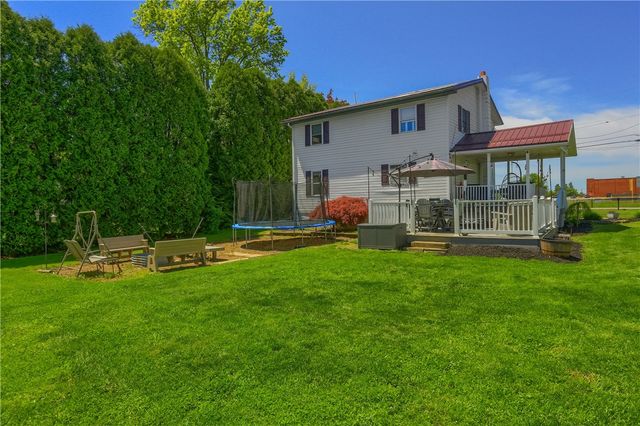 128 Mccaslin Rd, Scott Twp, PA 16101