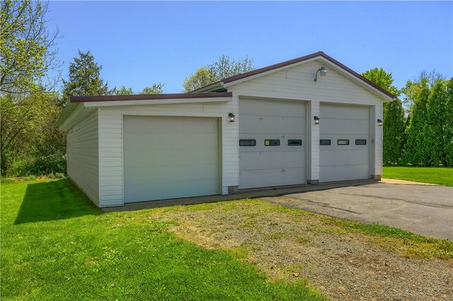 128 Mccaslin Rd, Scott Twp, PA 16101