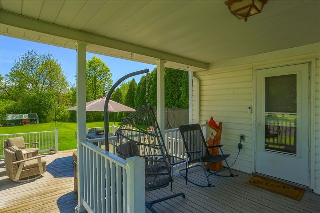 128 Mccaslin Rd, Scott Twp, PA 16101