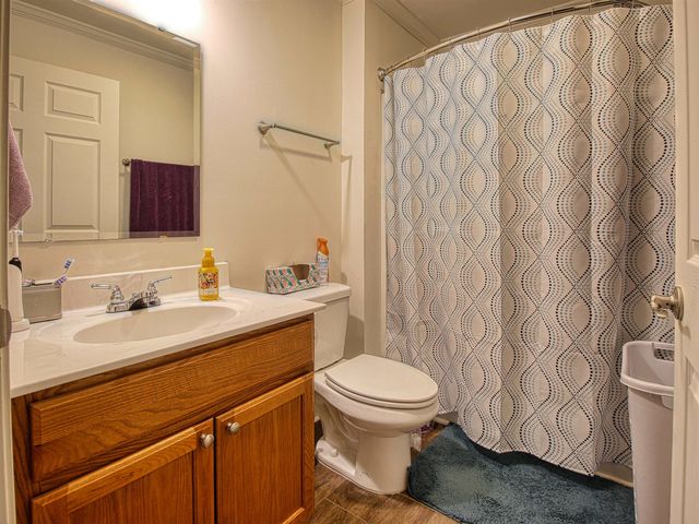 215 W James St., Mullins, SC 29574