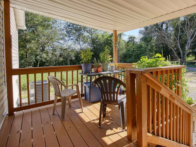 215 W James St., Mullins, SC 29574