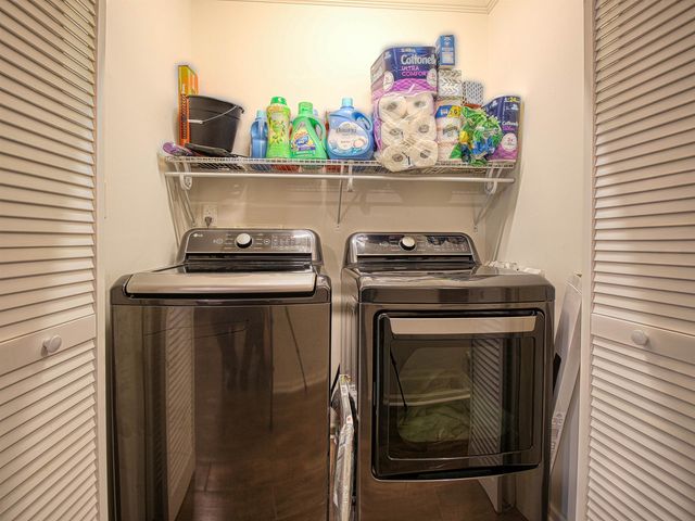 215 W James St., Mullins, SC 29574