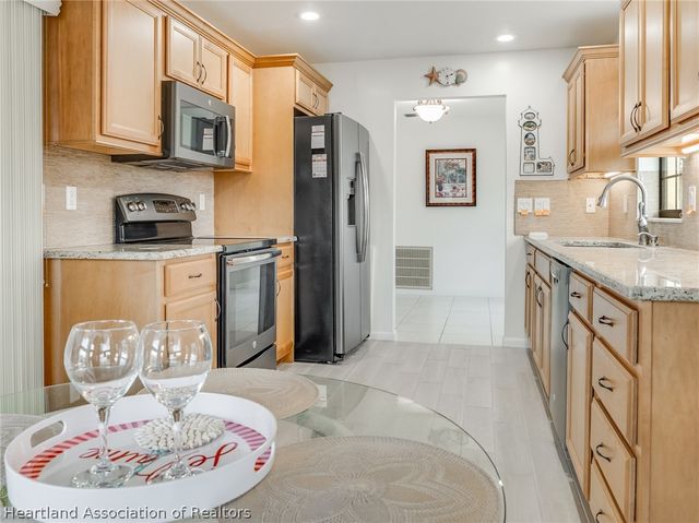 7 Maplewood Court, Lake Placid, FL 33852