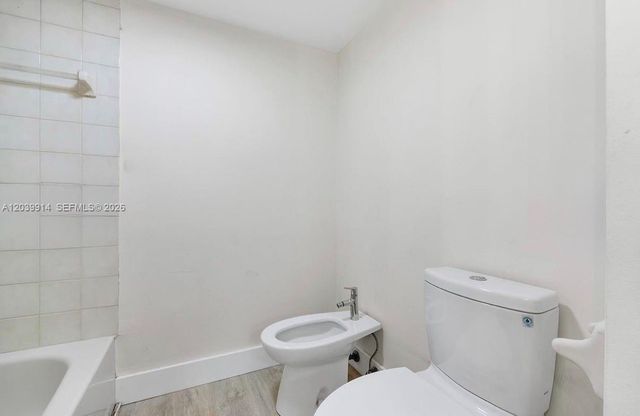 995 SW 84th Ave 223, Miami, FL 33144