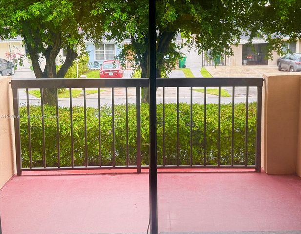 995 SW 84th Ave 223, Miami, FL 33144