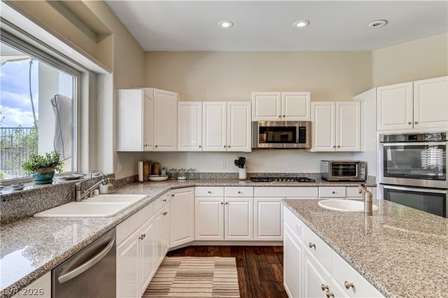 8901 Robinson Ridge Drive, Las Vegas, NV 89117