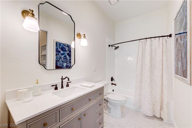 8901 Robinson Ridge Drive, Las Vegas, NV 89117