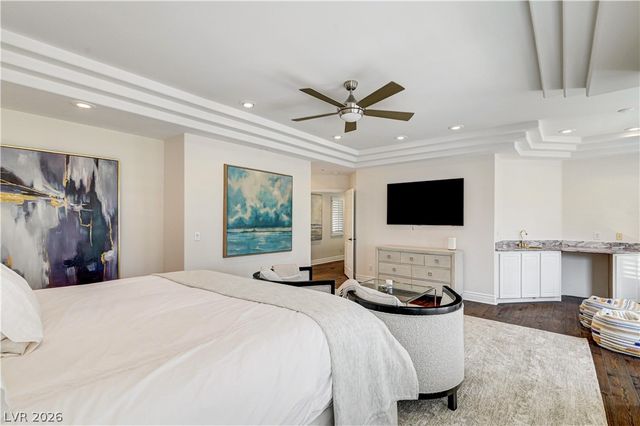 8901 Robinson Ridge Drive, Las Vegas, NV 89117