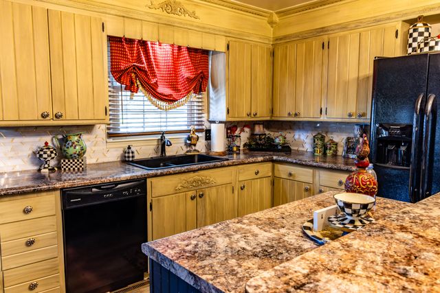 735 Whitley Street, London, KY 40741