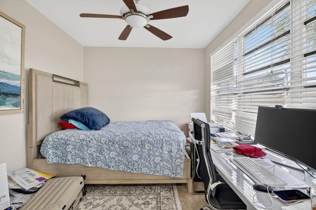 5507 Mckinley Street, Hollywood, FL 33021