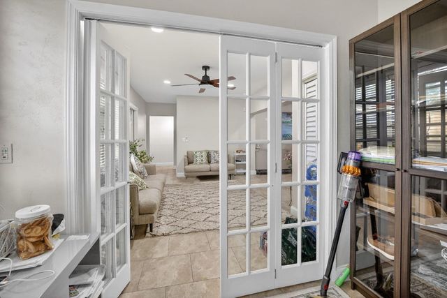 5507 Mckinley Street, Hollywood, FL 33021