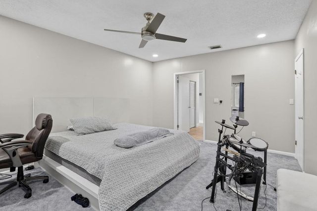 5507 Mckinley Street, Hollywood, FL 33021