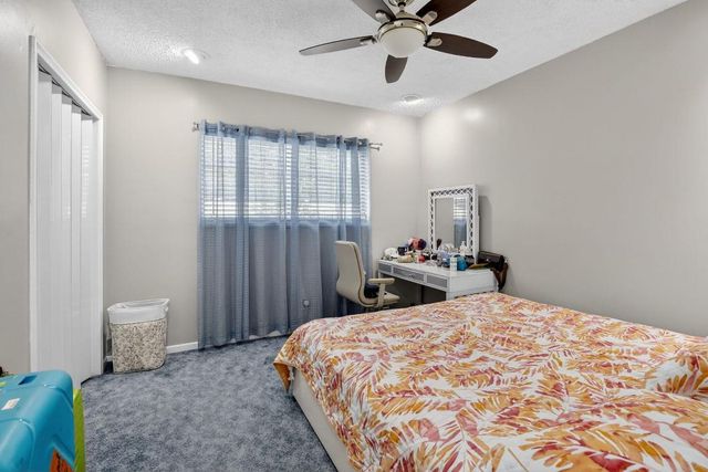 5507 Mckinley Street, Hollywood, FL 33021