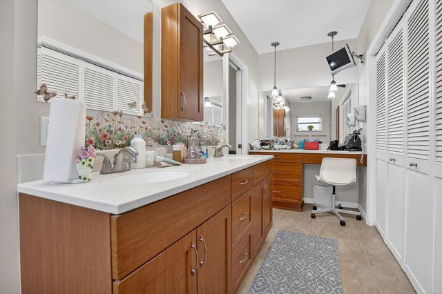 5507 Mckinley Street, Hollywood, FL 33021