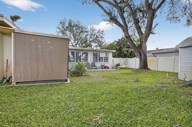 5507 Mckinley Street, Hollywood, FL 33021