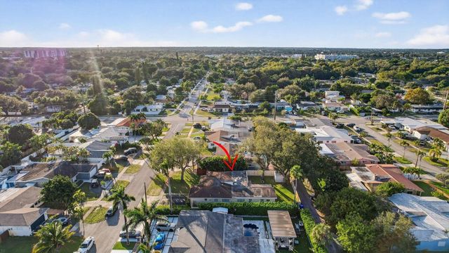 5507 Mckinley Street, Hollywood, FL 33021